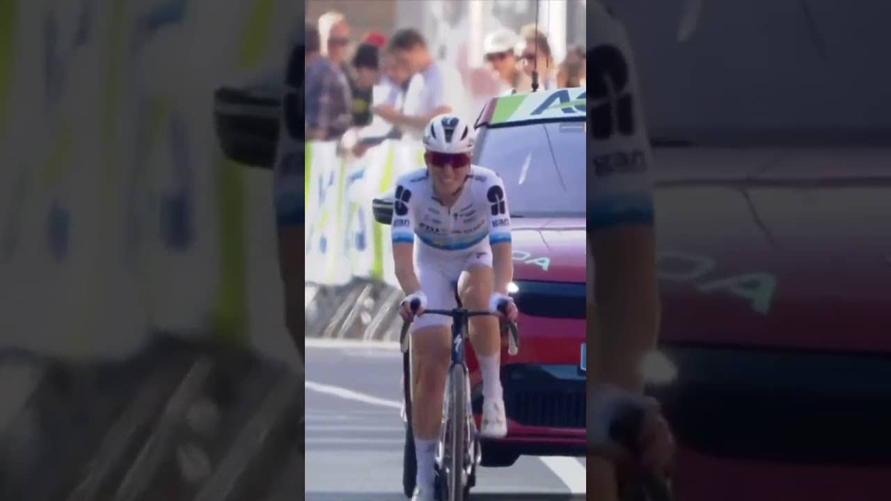 The perfect hat-trick 😍Demi Vollering makes it three wins in Liege, and a staggering seven podiums 🙌