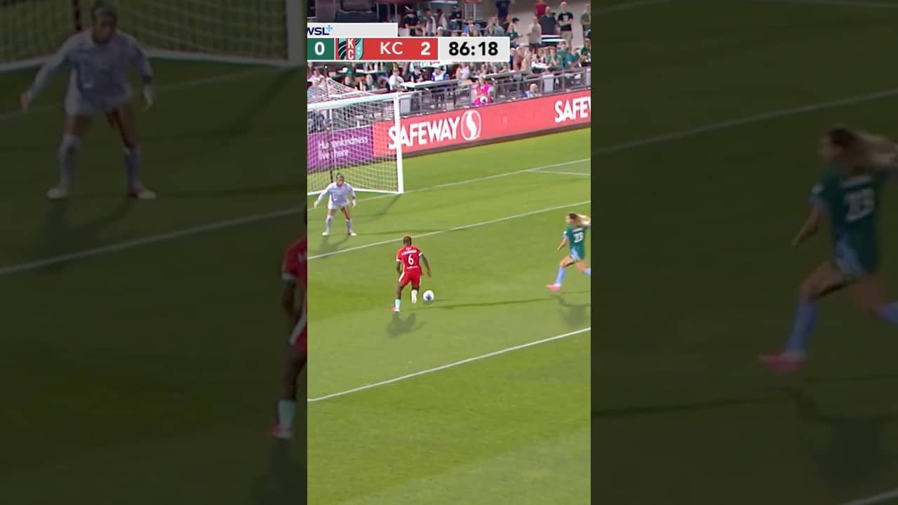 Temwa Chawinga tried to put this ball through the back of the net 😮‍💨 #nwsl #soccer #football