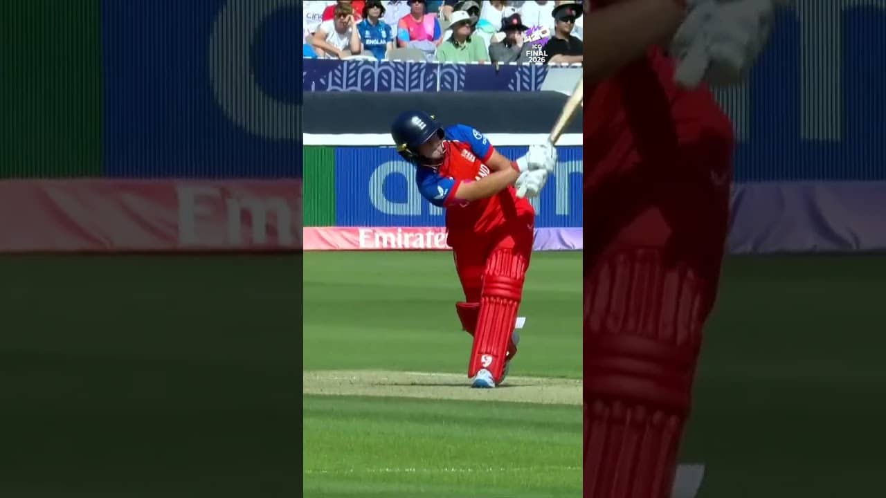 Alice Capsey launches it high for a maximum to give England a spark ⚡️ #T20WorldCup