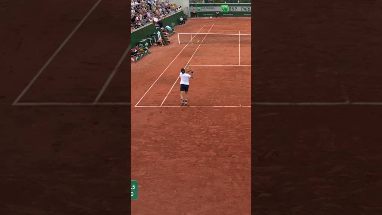 Juan Manuel Cerúndolo's INCREDIBLE LOB! 💥🎾👀 #RolandGarros #tennis #cerundolo #argentina #skills