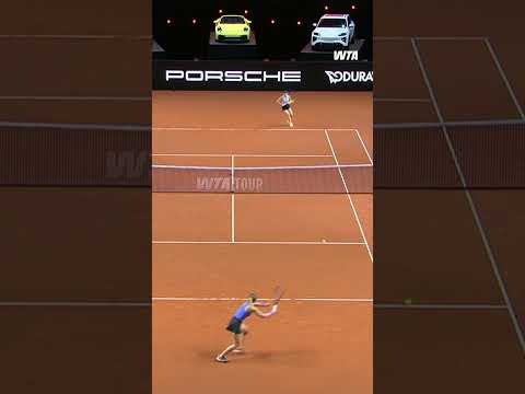 Forehand winner loading from Paula Badosa 📶 #wta #porschetennis #tennis #hotshot