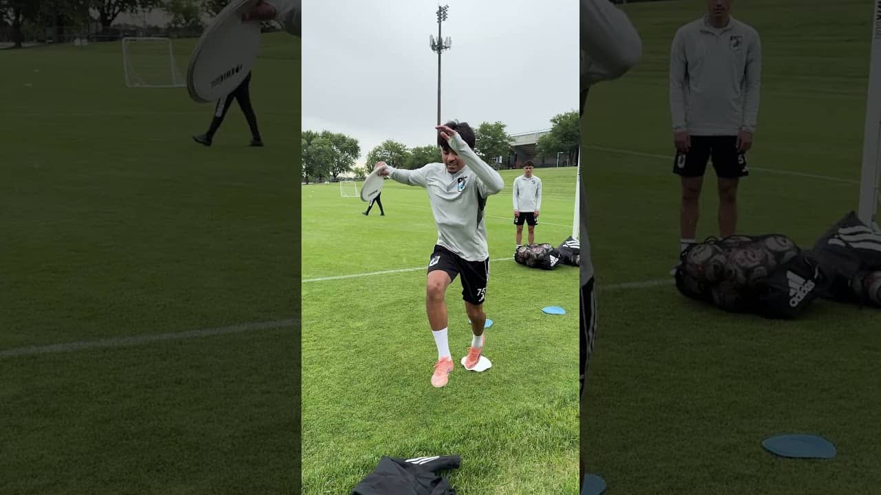 The floor is lava, Twos edition #mnufc #mls #soccer #floorislava #mlsnextpro