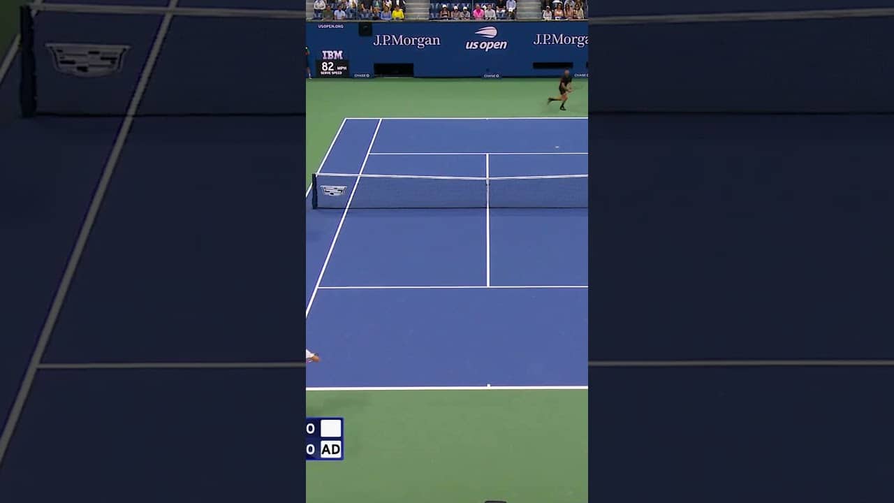INCREDIBLE drop-shot! 😮‍💨