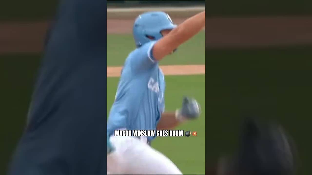 423 feet to straight away center for the Heels’ cleanup man🔥#unctarheels #collegebaseball #baseball