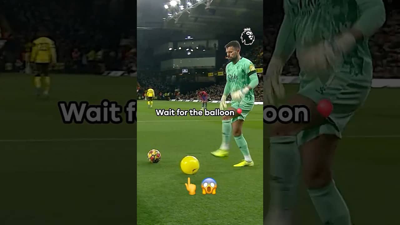 Goalkeeper vs Balloon 😂🎈