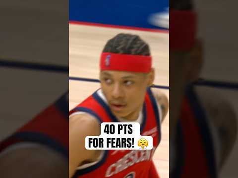 Jeremiah Fears sets the Pelicans rookie record for points in a game!