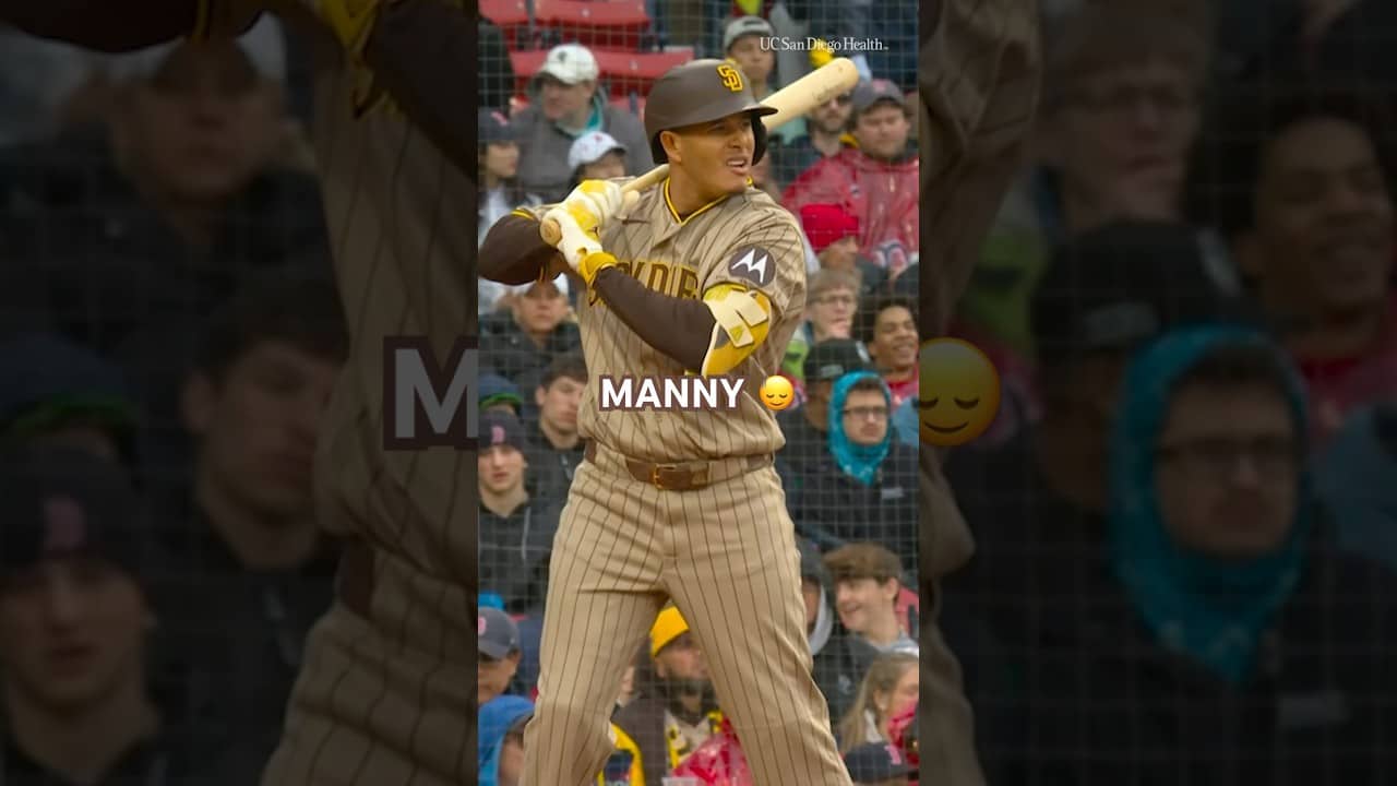 He did the Mash. He did the Monster Mash. #mlb #padres #highlights #baseball #homerun #mannymachado