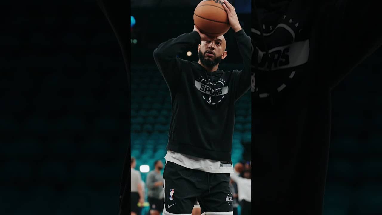 Clocked in 🤝 let’s work #Spurs #NBA #NBAPlayoffs