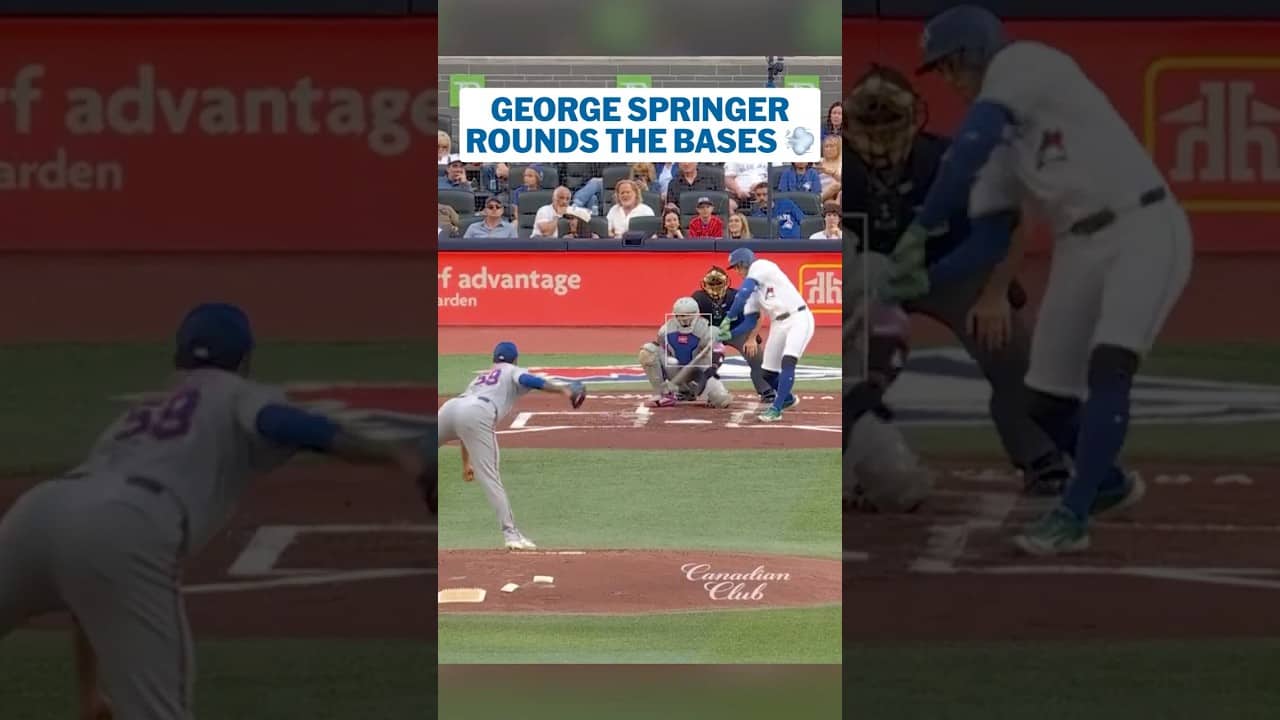 George Springer raced around the bases in Toronto 😳