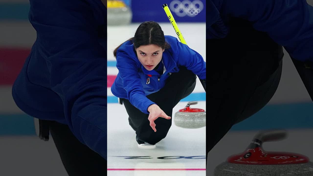 Can you pause at the right moment? 👀🥌 #Olympics #Curling