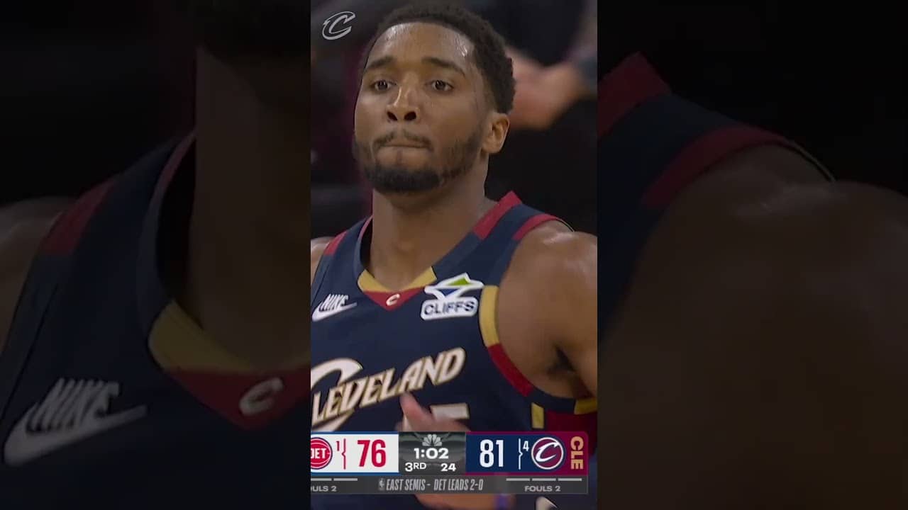 THERE GOES THAT MAN AGAIN. #LetEmKnow #Cavs #DonovanMitchell #NBA #Shorts