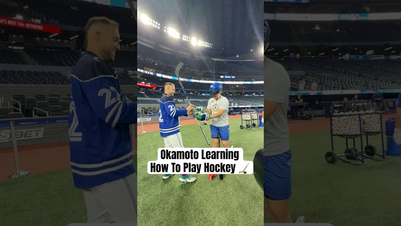 George Springer taught Kazuma Okamoto how to play hockey 🥹🏒和真にホッケーを教えるジョージ