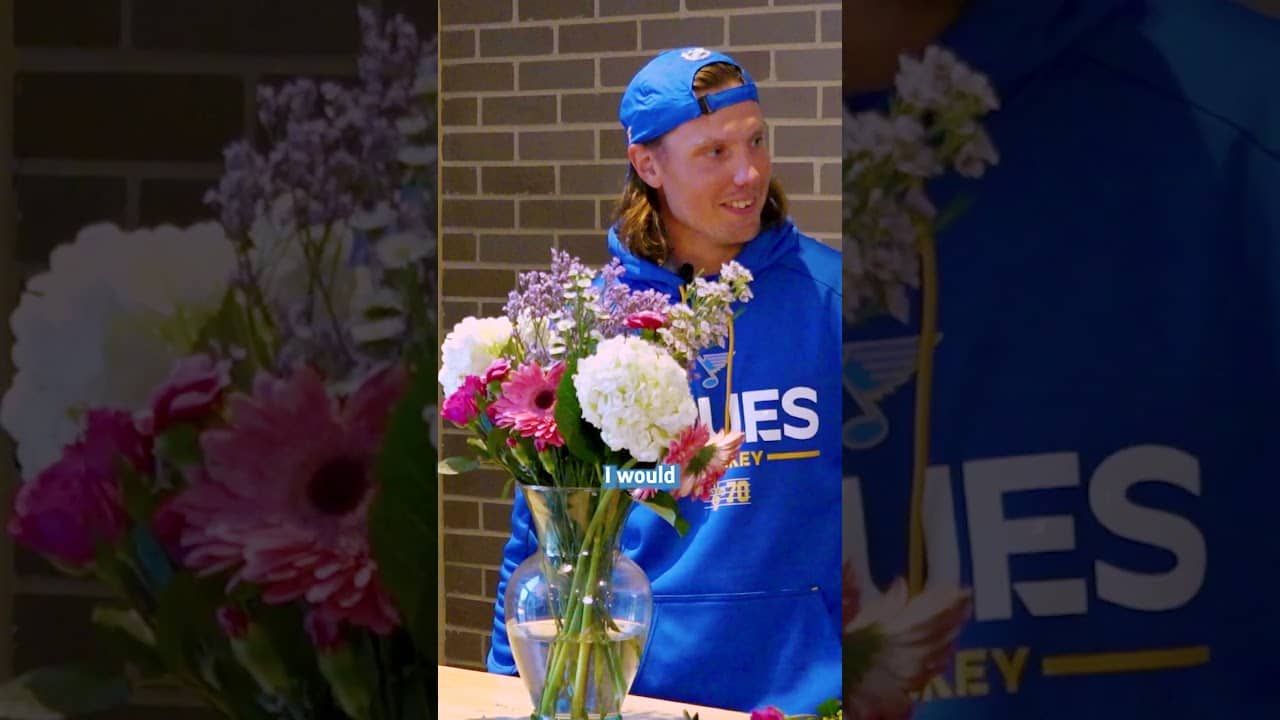 Nathan Walker and Oskar Sundqvist Bouquet Challenge 💐