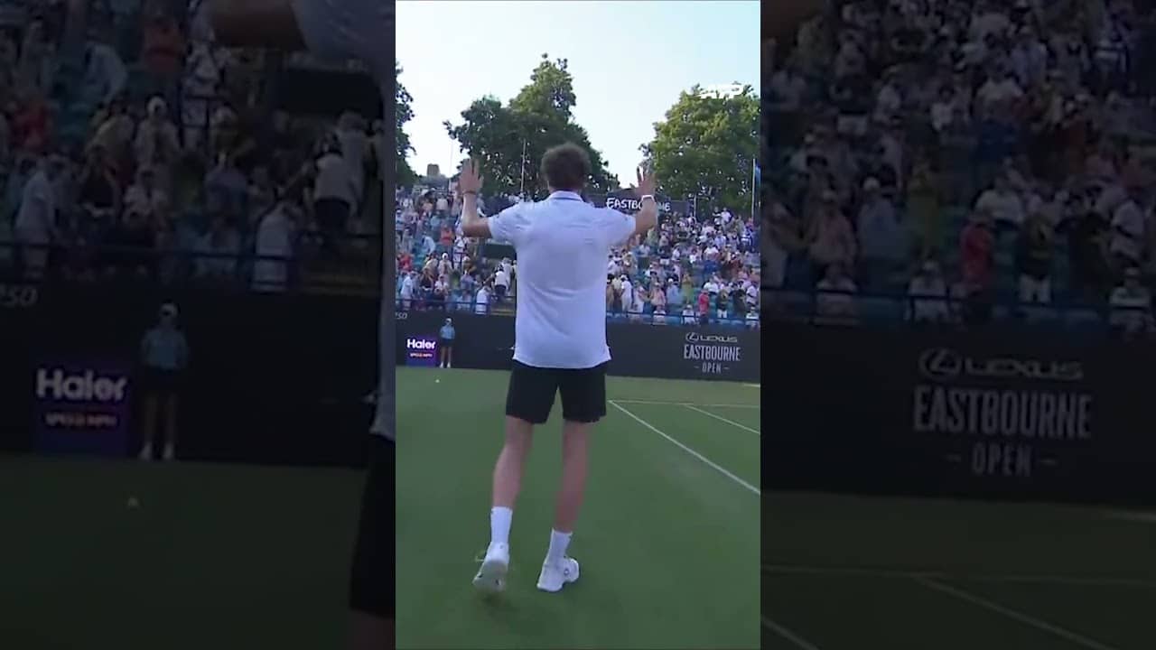 Nothing but love from the fans for Ugo Humbert 🎂