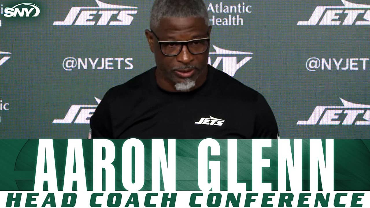 Aaron Glenn gives updates on Geno Smith and more around Jets OTAs