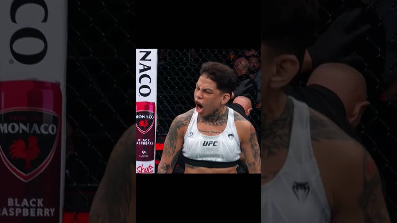 Souza was putting hands on her! #ufcvegas118