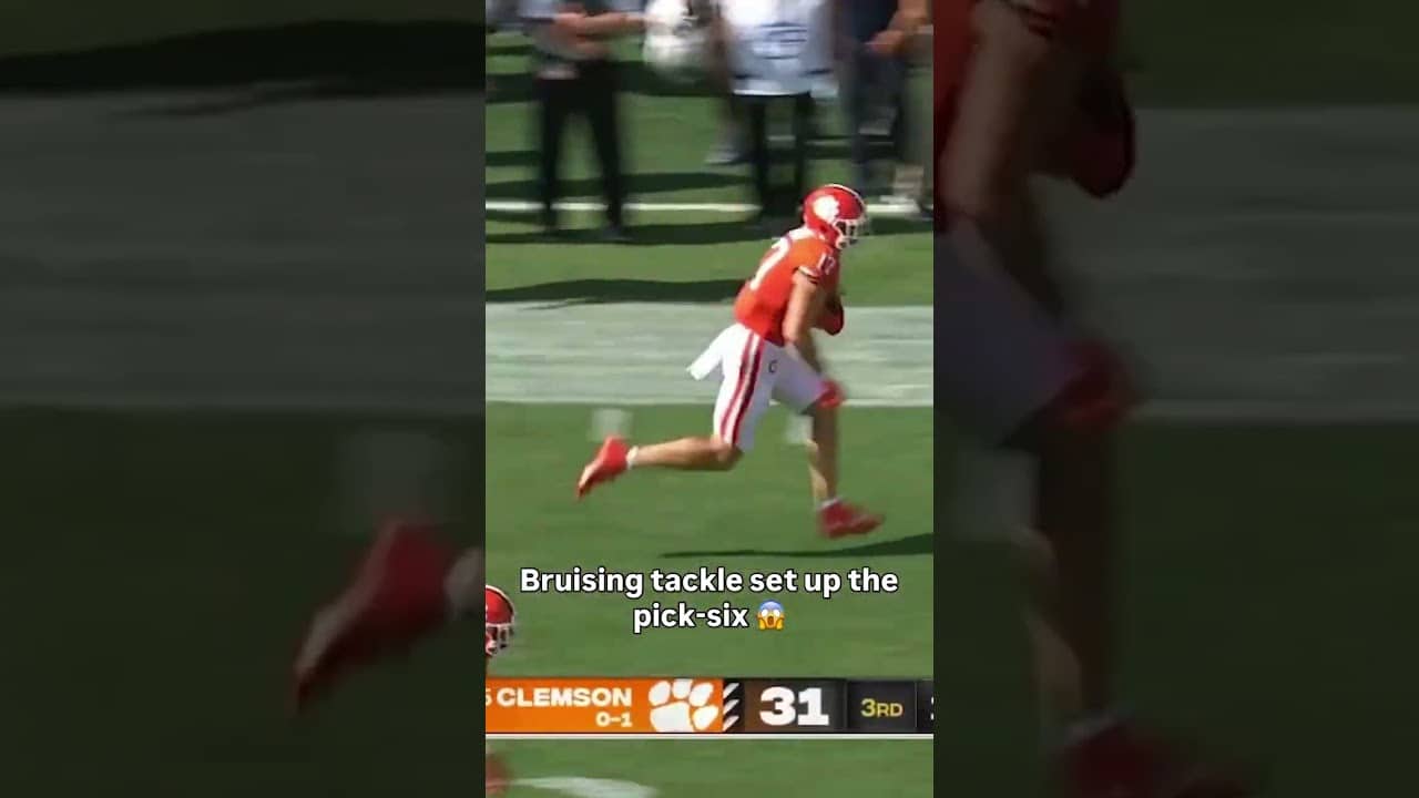 He crushed him 😤 #clemson #accfootball #collegefootball