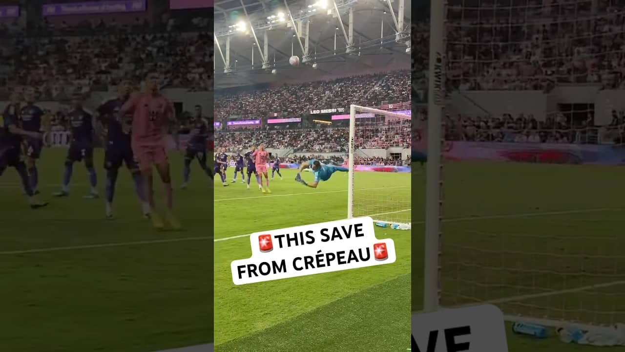 Maxime Crépeau had no business getting to that!⚽️🧤