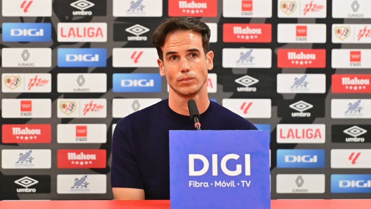 Íñigo Pérez tras el Rayo Vallecano 3 - Real Oviedo 0
