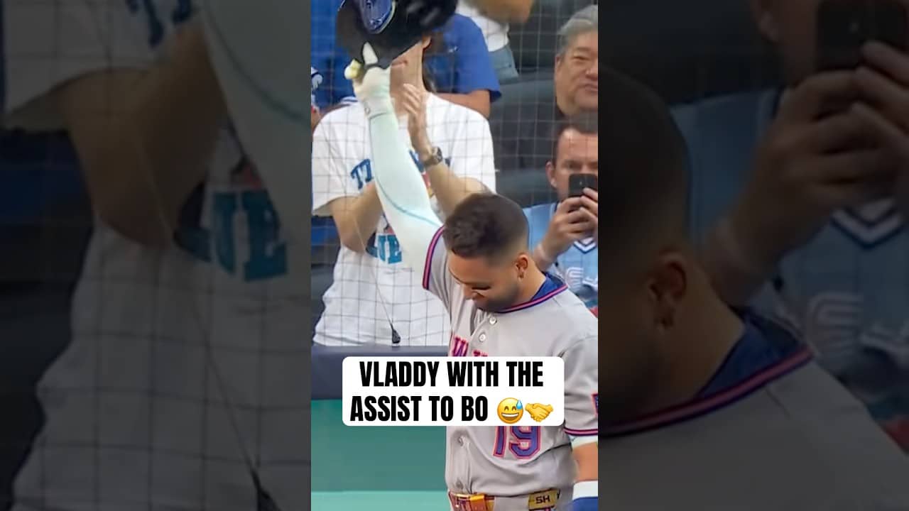 Vladimir Guerrero Jr. made Bo Bichette smile just like old times 🥹😅 #MLB #Toronto #BlueJays #Mets