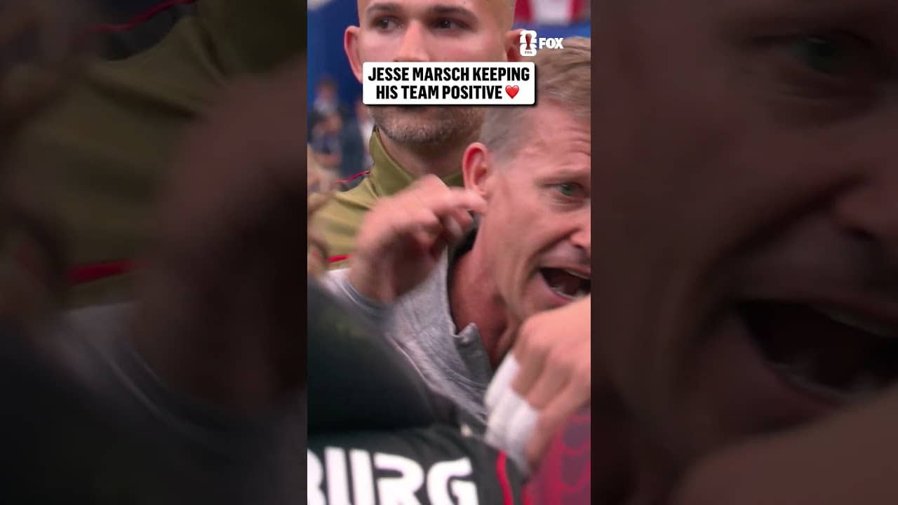 Jesse Marsch supporting his team after Canada lost to Morocco in the Round of 16 ❤️