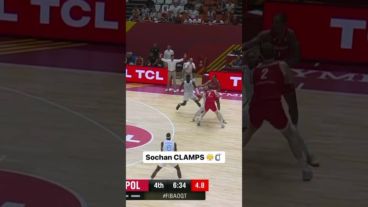 Jeremy Sochan is a MENACE on defense 😤🇵🇱 #FIBAOQT