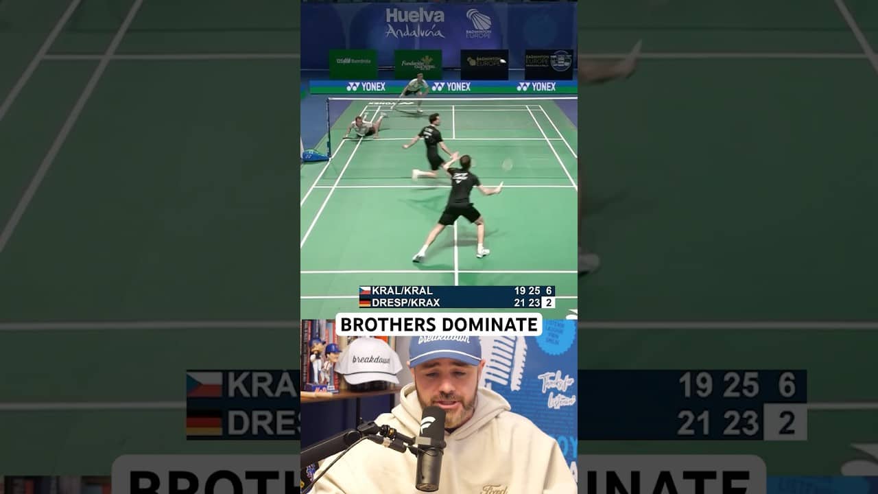 Badminton brothers win an insane rally