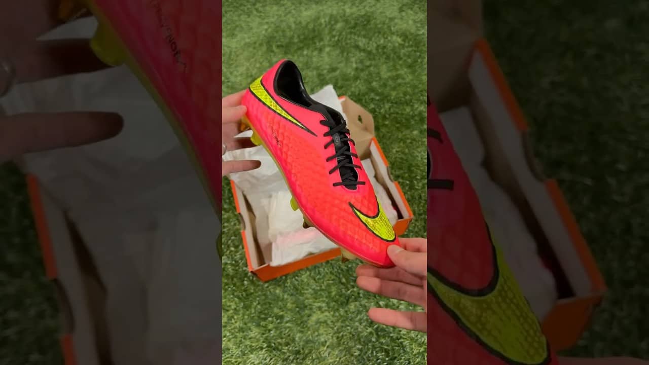 POV: It's 2014 and you just got the World Cup Nike Hypervenoms!