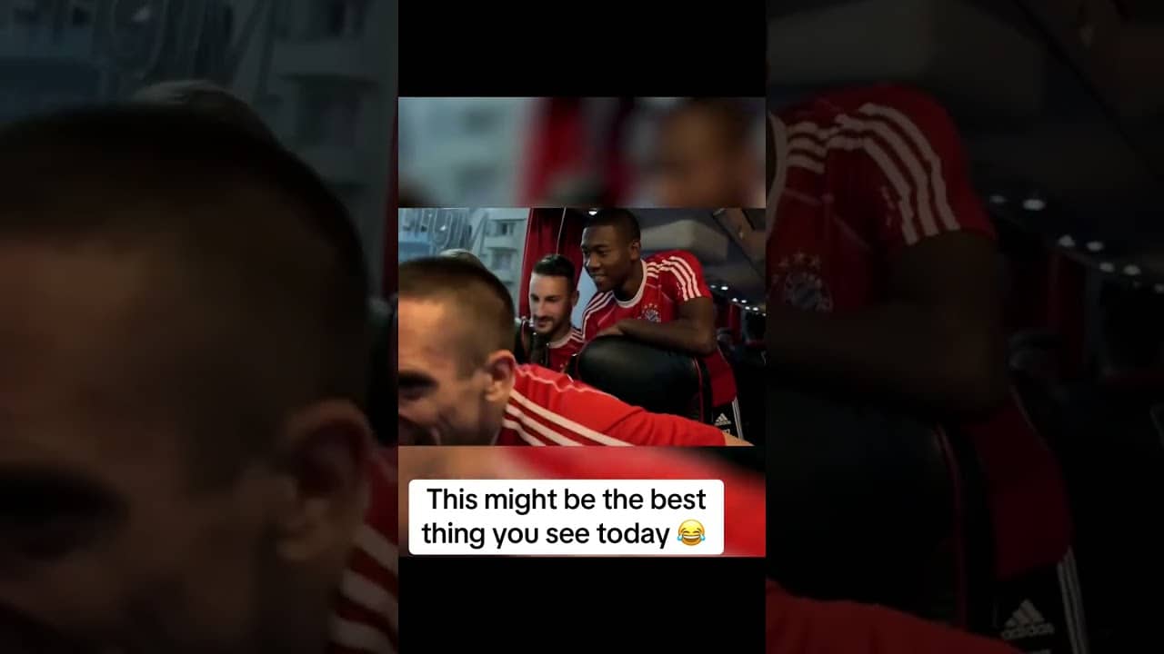 When FC Bayern and Borussia Dortmund filmed this famous bus trick challenge 🔥🍿