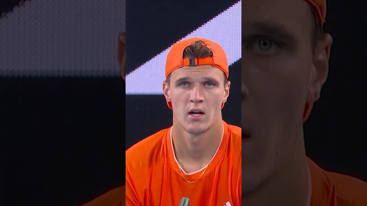 Mensik's movement is MEGA! 🔥