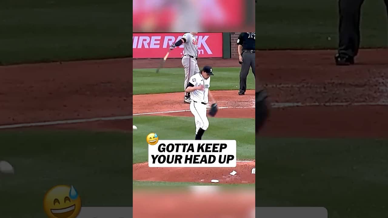 Logan Gilbert was NOT ready for that 😮🤣