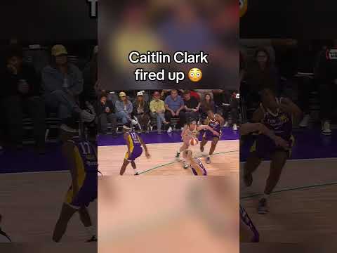 Caitlin Clark got a tech for this interaction with a ref