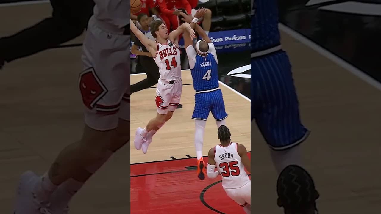 Matas Buzelis had the DUNK OF THE SEASON 🔥 #nba #poster #mustwatch #chicagobulls #highlights #dunk