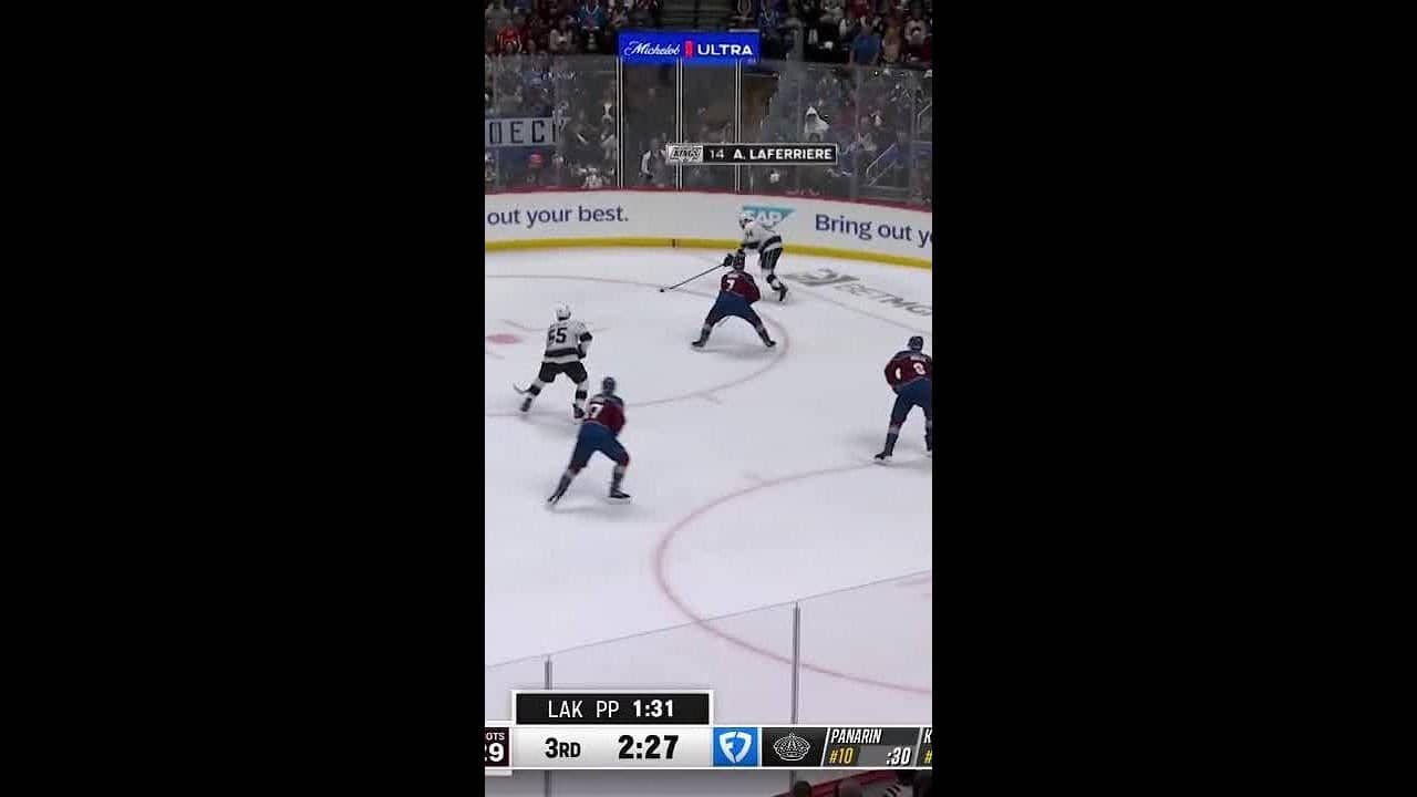BREAD GETS ONE!  #hockey #lakings #gkg #gokingsgo