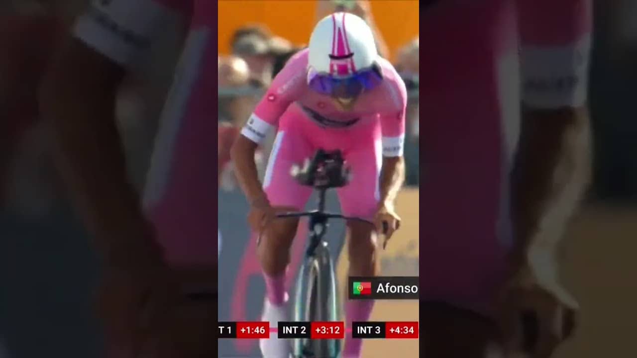 The dream continues! 💭🤩 Afonso Eulalio defends the pink jersey for another day at the Giro 🙌