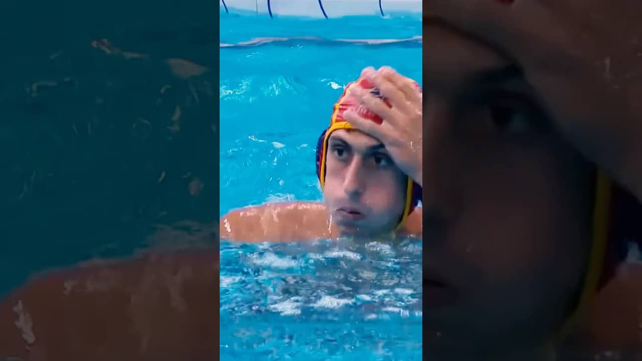 Using your head, literally! 😅 #waterpolo #save #head #worldaquatics