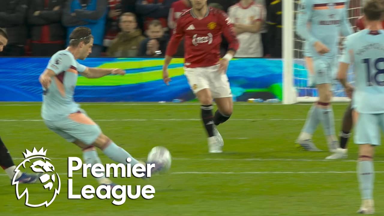 Mathias Jensen's belter gives Brentford late hope against Man United | Premier League | NBC Sports