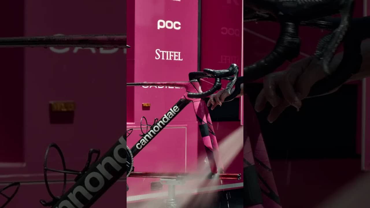 ASMR: SuperSix EVO BIKE WASH 🧼 #shorts #tourdefrance