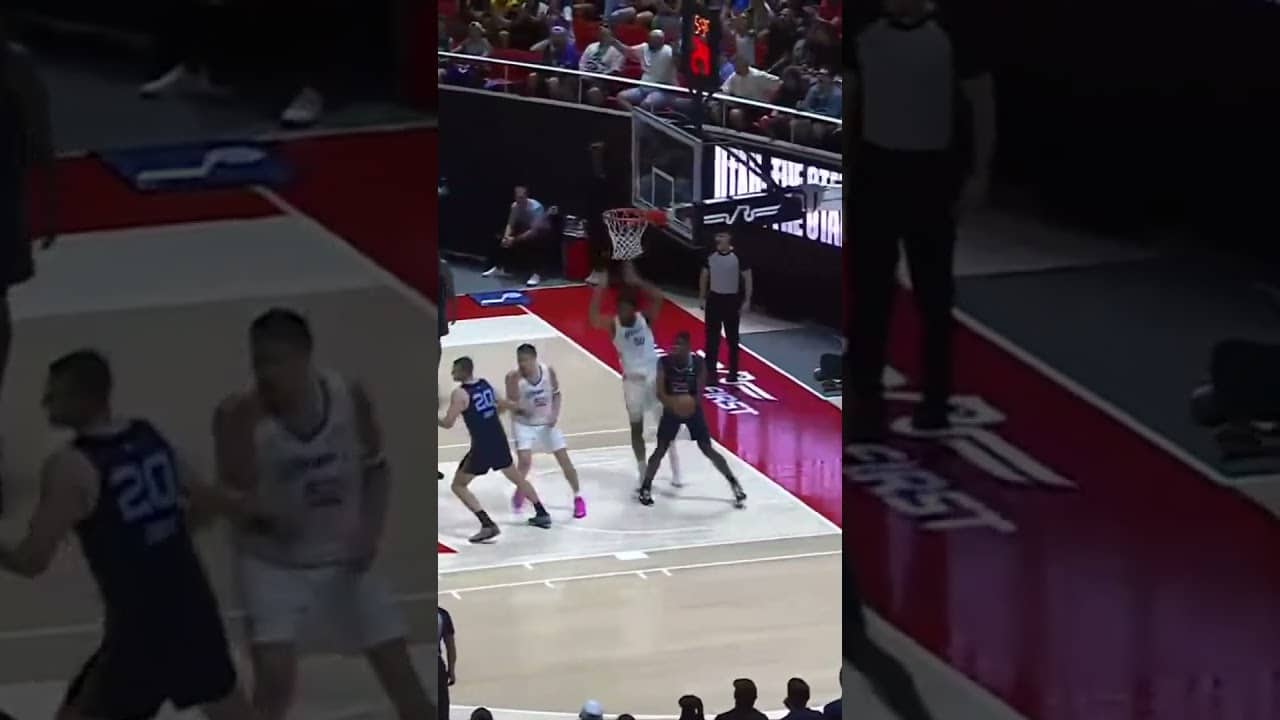 ☁️ the floater in the lane ☁️