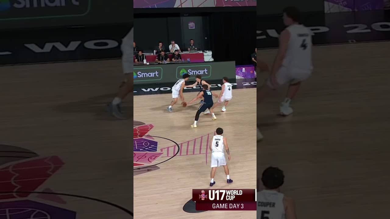 Jayden Cecil is the real deal 🔥#FIBAU17