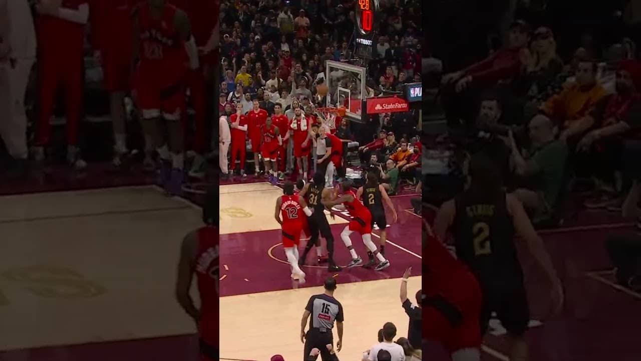 🔥 HUGE play before the half! #cavs #cleveland #donovanmitchell #nba