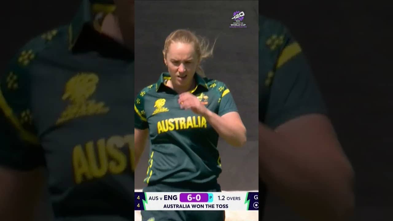 Danni Wyatt-Hodge bamboozled by a beauty from Kim Garth 🎯
