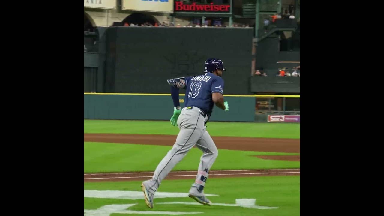 Junior Caminero CAN'T BE STOPPED 💥 He has TEN home runs in as many games 😱 (via @mlb/X)