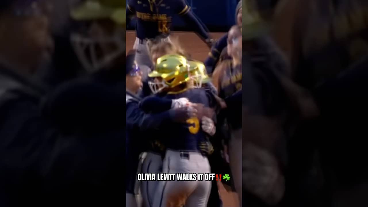 Notre Dame wins the regular season finale 😮‍💨 #notredame #collegesoftball #ncaasoftball #softball