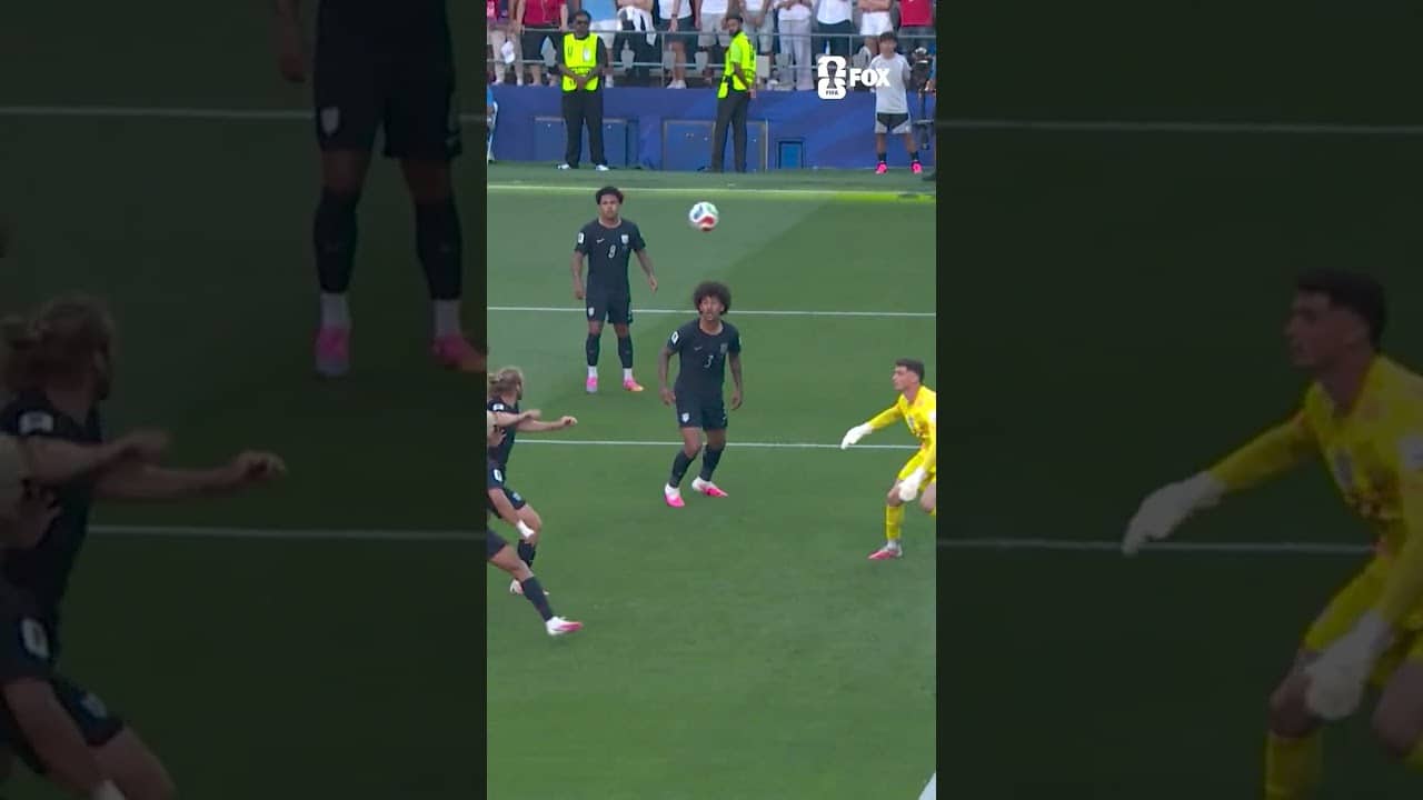 Ketelaere gets his brace 🇧🇪