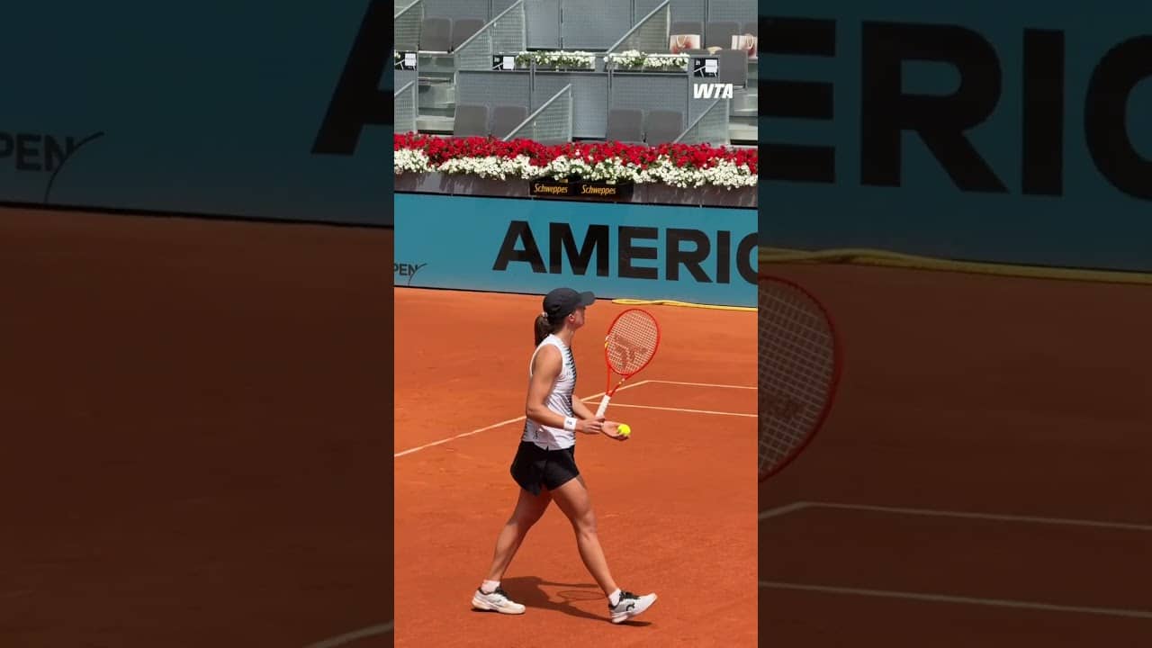 Iga Swiatek kicks off her campaign in Madrid, dropping only 3 games! #wta #tennis #madrid