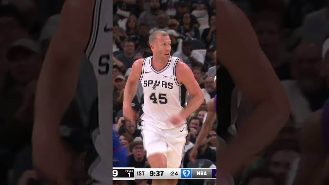 MASON PLUMLEE 😤  #spurs  #nba #masonplumlee