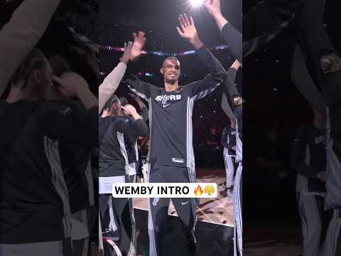 Wemby loving his intro 🔥