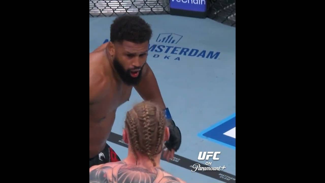 Stunned him with a jab 🫣 #ufc328