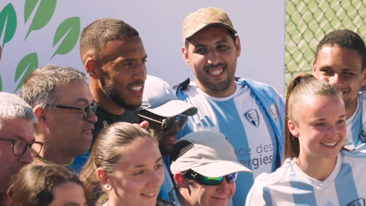 Au-delà du terrain : une journée avec Corentin Tolisso et son association Toliss'all